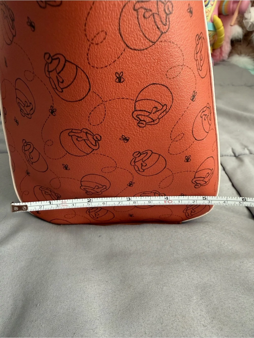 Loungefly Winnie the Pooh Honey Tote Bag - White & Brown, w/ detachable strap.